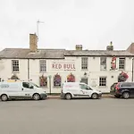 Cambridge 3 Bedroom Flat With Private Parking